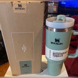 Stanley Quencher H2.0 Tumbler in Mint